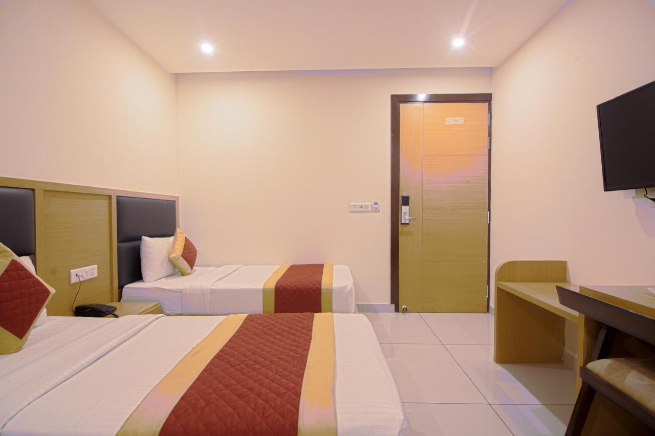 Hotel Del Inn By F9 Hotels - Near Igi Airport Nueva Delhi Exterior foto